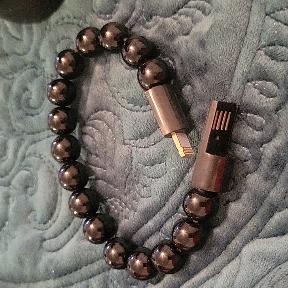 Charger bracelet - Picture 2 of 8